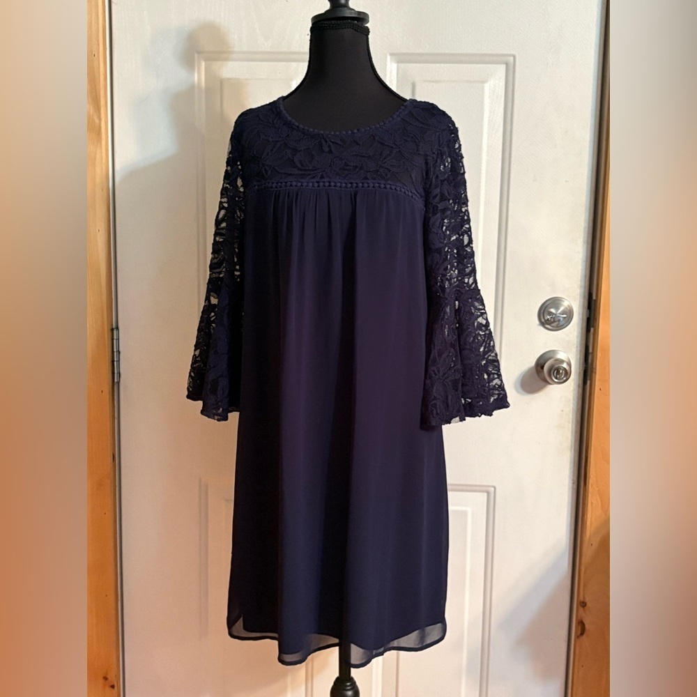 Luxology Blue Bell Sleeve Crew Neck Dress size M